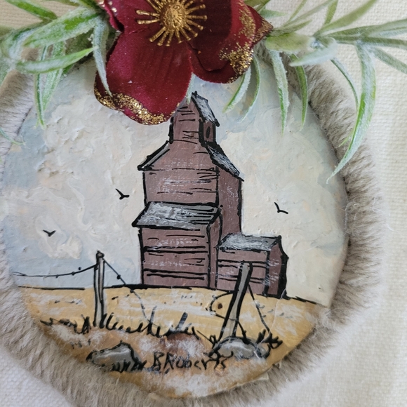 Christmas Ornament Hand Painted Macrame Upcycled Elevator - Picture 3 of 5